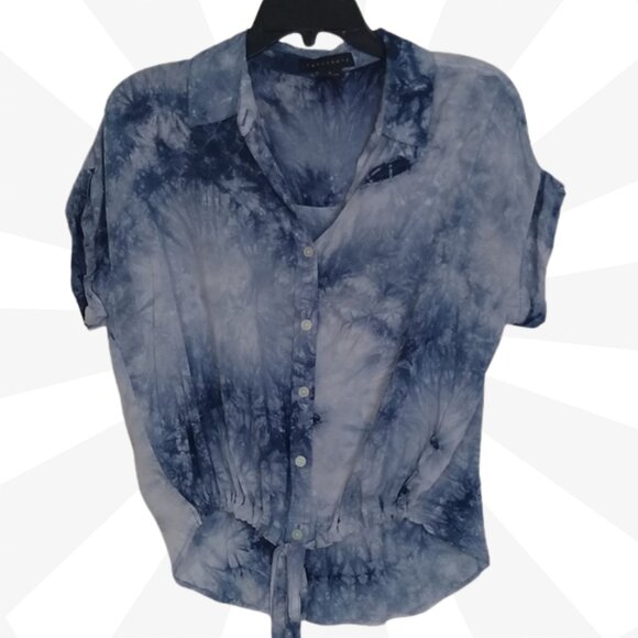Sanctuary Tie Dye Cropped Tie Front Short Roll Tab Sleeve Collared Top Size S - Picture 1 of 5